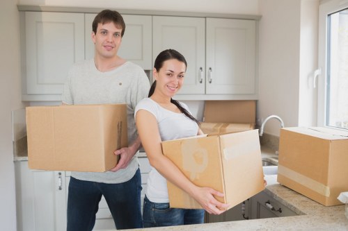 Benefits of hiring a moving truck in Putney removals